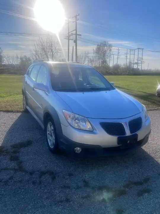 Pontiac Vibe 2007 photo 2