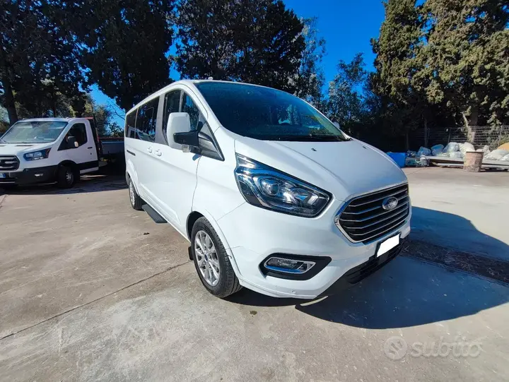 Ford Tourneo Custom 2023 photo 4
