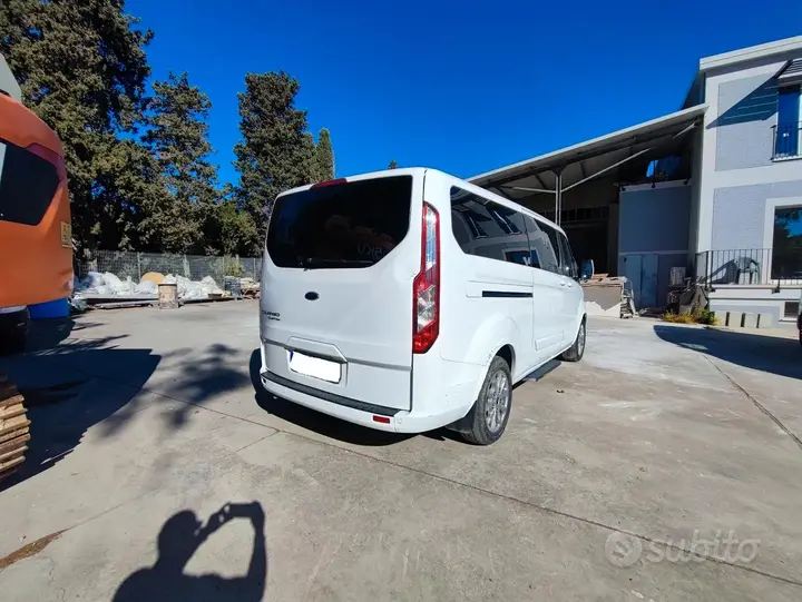 Ford Tourneo Custom 2023 photo 5