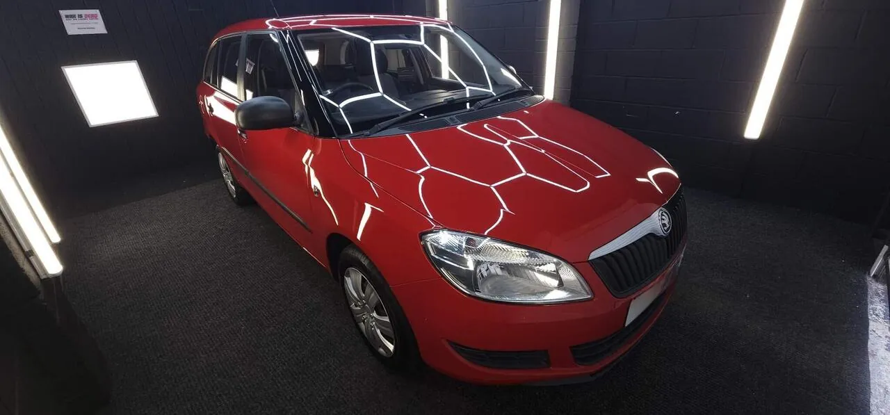 Skoda Fabia 2013 photo 3