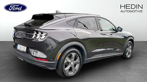 Ford Mustang Mach-E 2022 photo 2