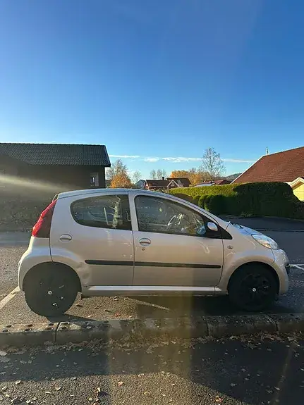 Peugeot 107 2013 photo 5