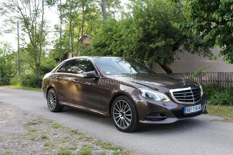 Mercedes-Benz E-Class 2013 photo 4