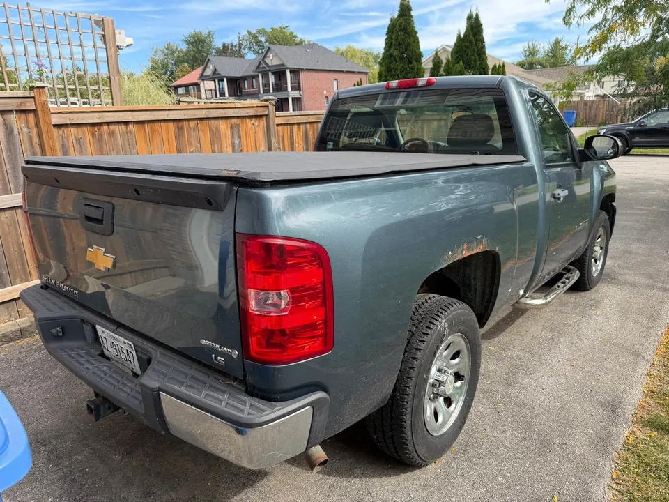 Chevrolet Silverado 1500 2010 photo 3