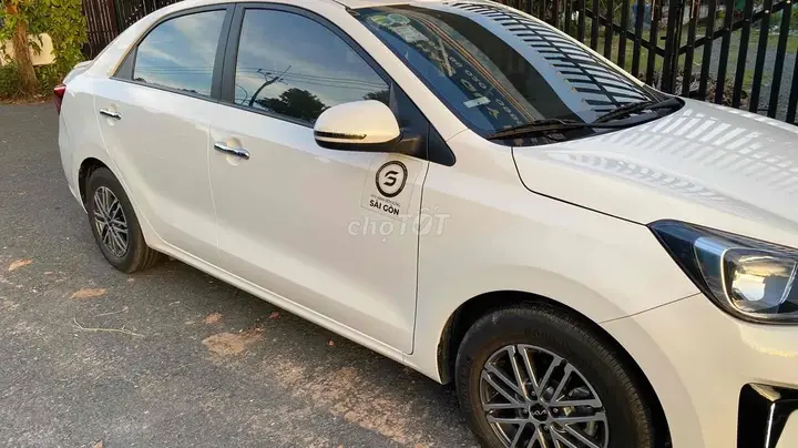 Kia Soluto 2024 photo 5