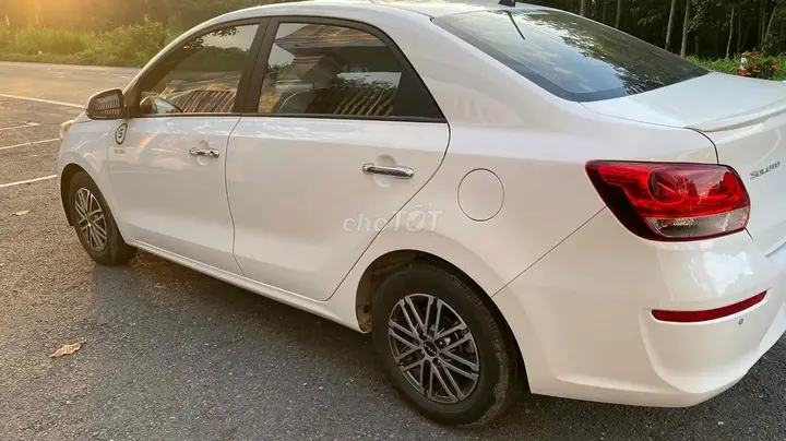 Kia Soluto 2024 photo 2