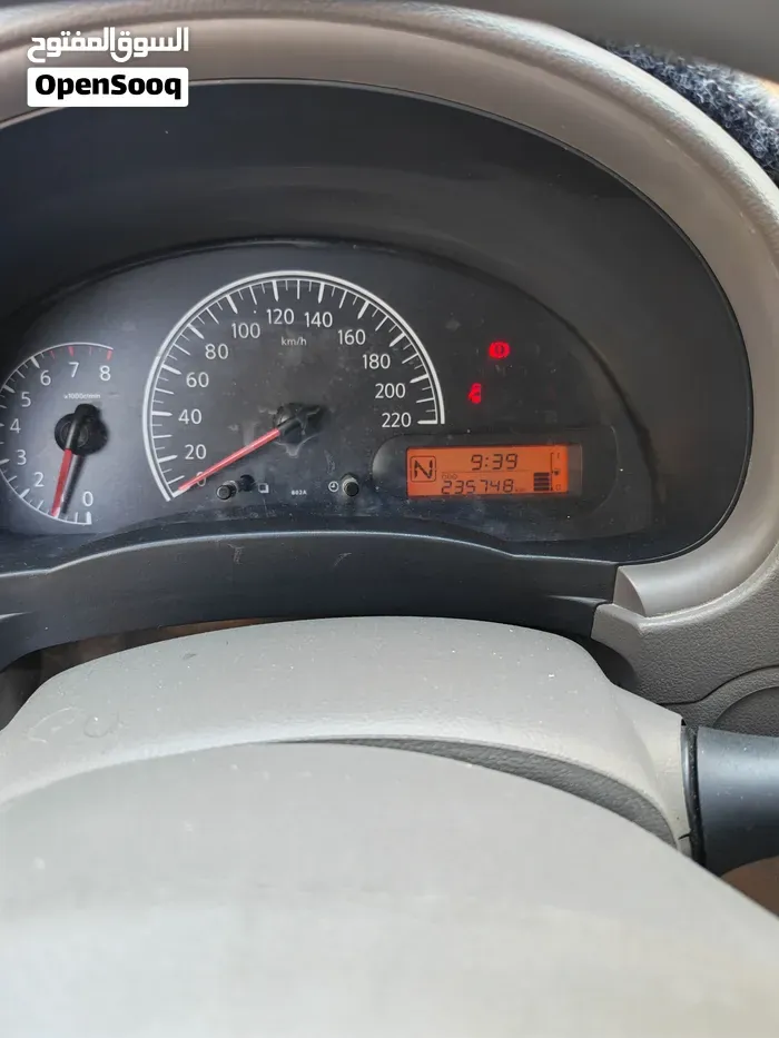 Nissan Sunny 2015 photo 2