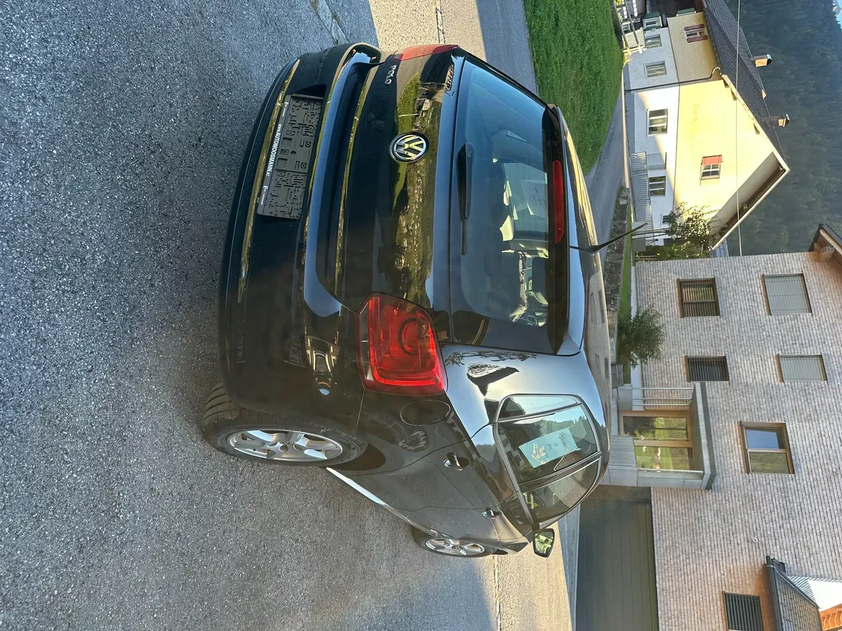 Volkswagen Polo 2014 photo 2