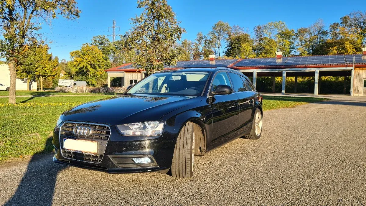 Audi A4 2008 photo 2