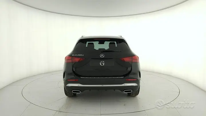 Mercedes-Benz Gla 2026 photo 4