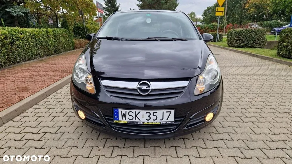 Opel Corsa 2010 photo 2