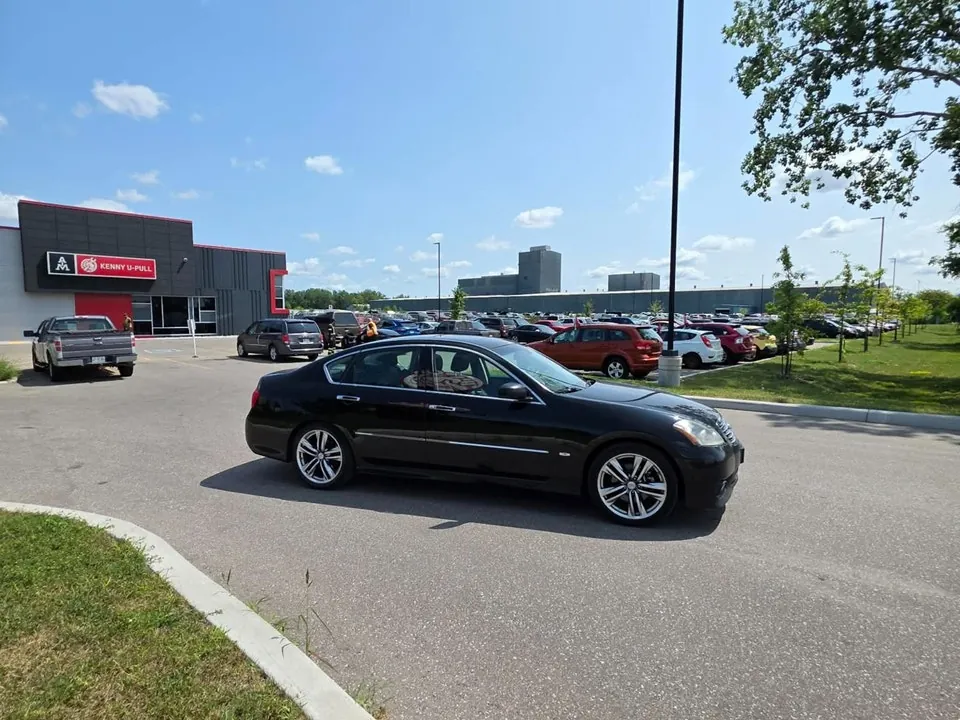 Infiniti M45 2010 photo 4