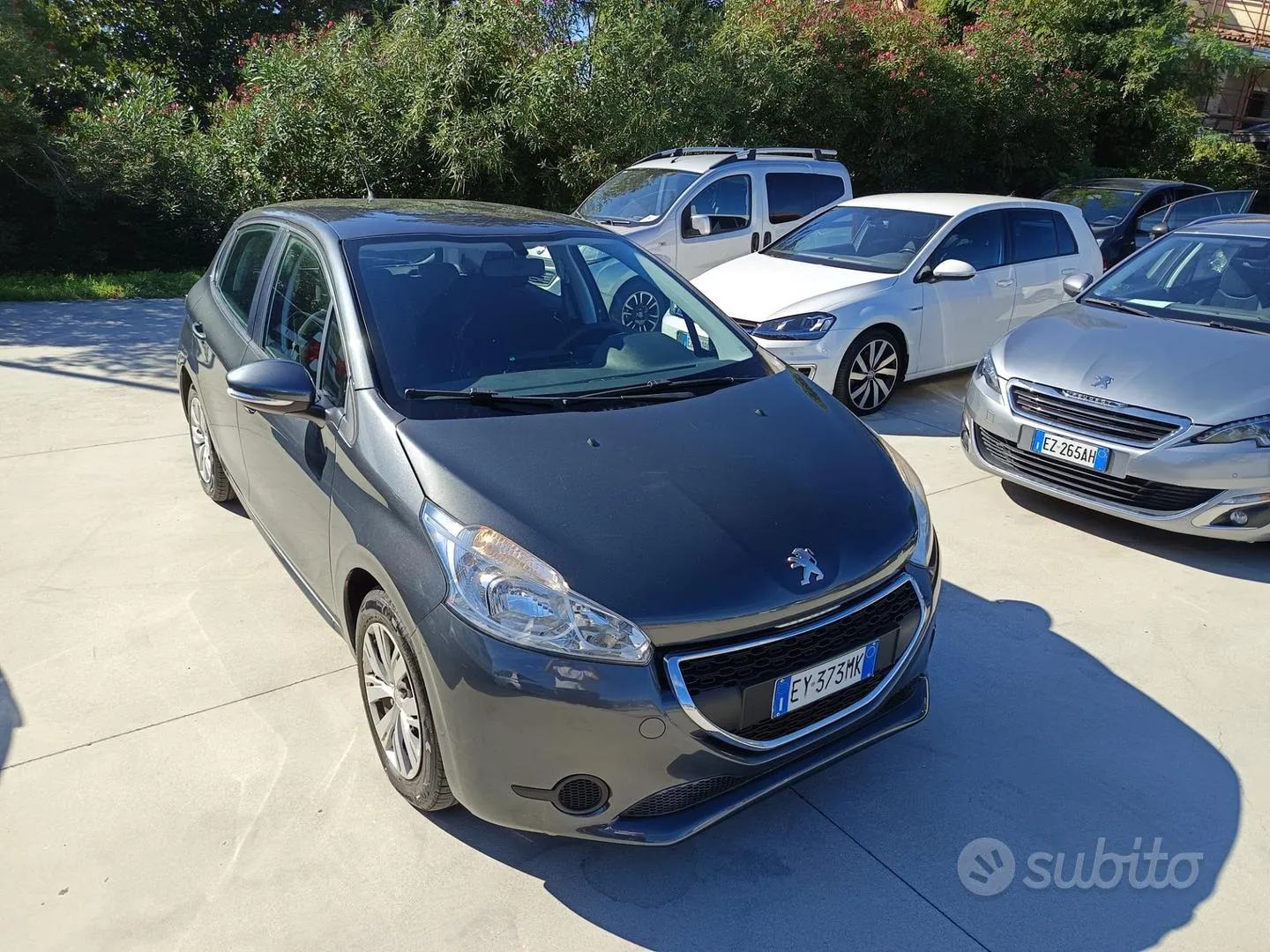 Peugeot 208 2015 photo 4