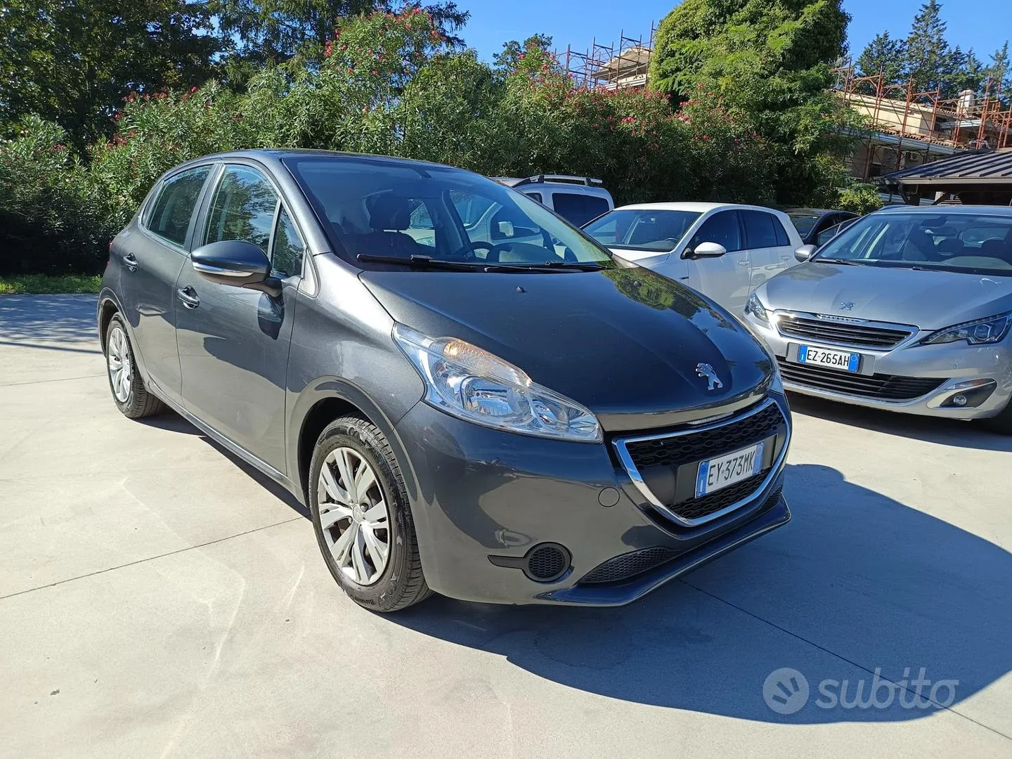 Peugeot 208 2015 photo 5