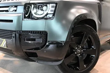 Land Rover Defender 2025 photo 3