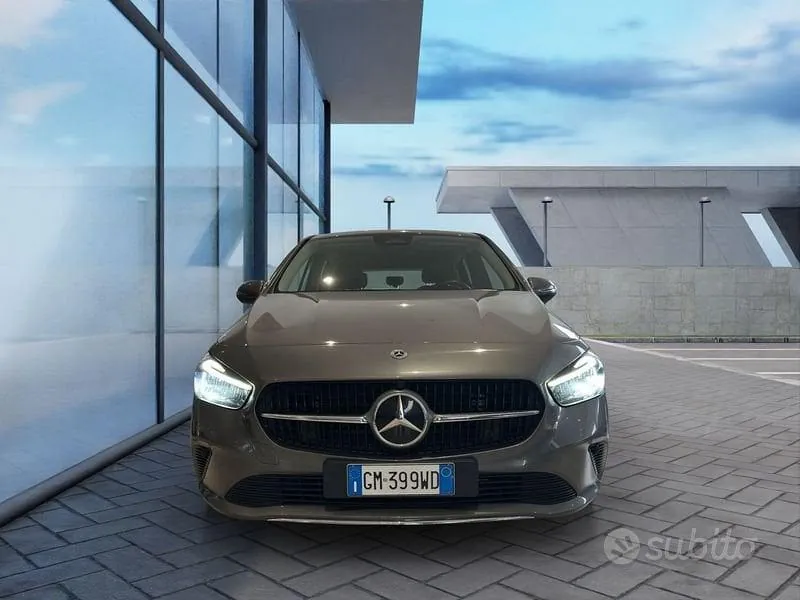 Mercedes-Benz B-Class 2023 photo 2