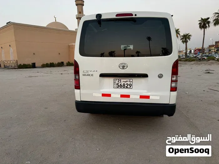Toyota Hiace 2022 photo 3