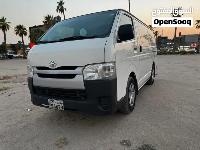 Toyota Hiace 2022 photo 4