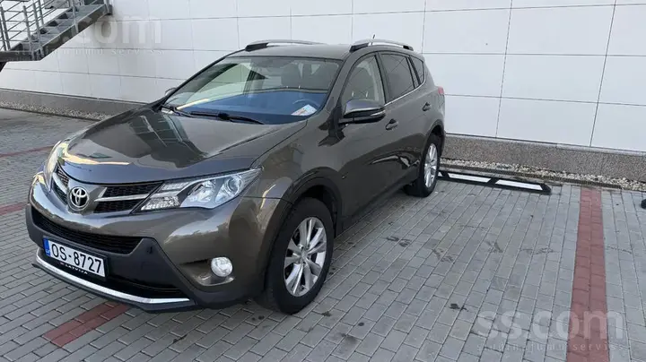 Toyota Rav4 2014 photo 2