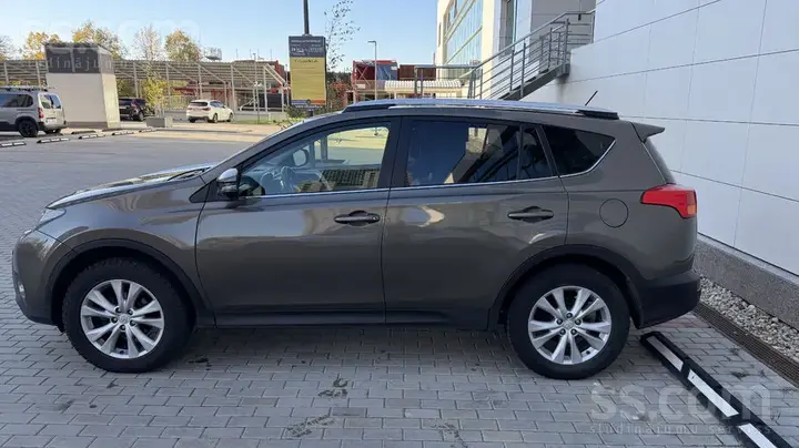 Toyota Rav4 2014 photo 3