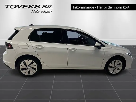 Volkswagen Golf I 2026 photo 2