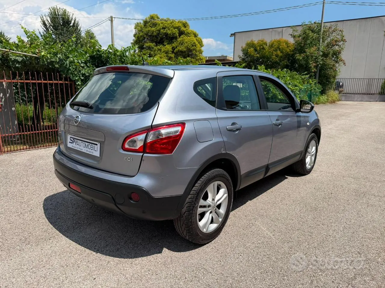 Nissan Qashqai 2013 photo 2