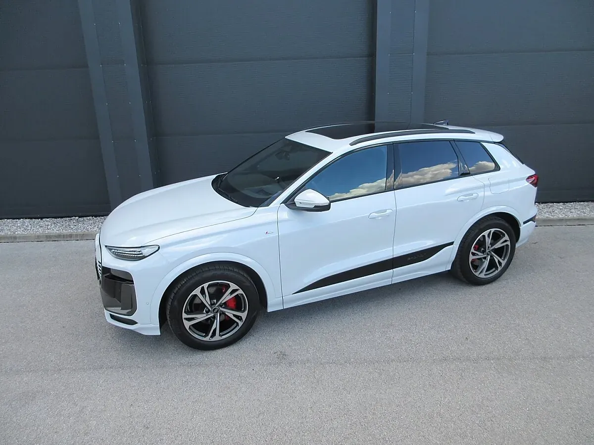 Audi Q6 2025 photo 3