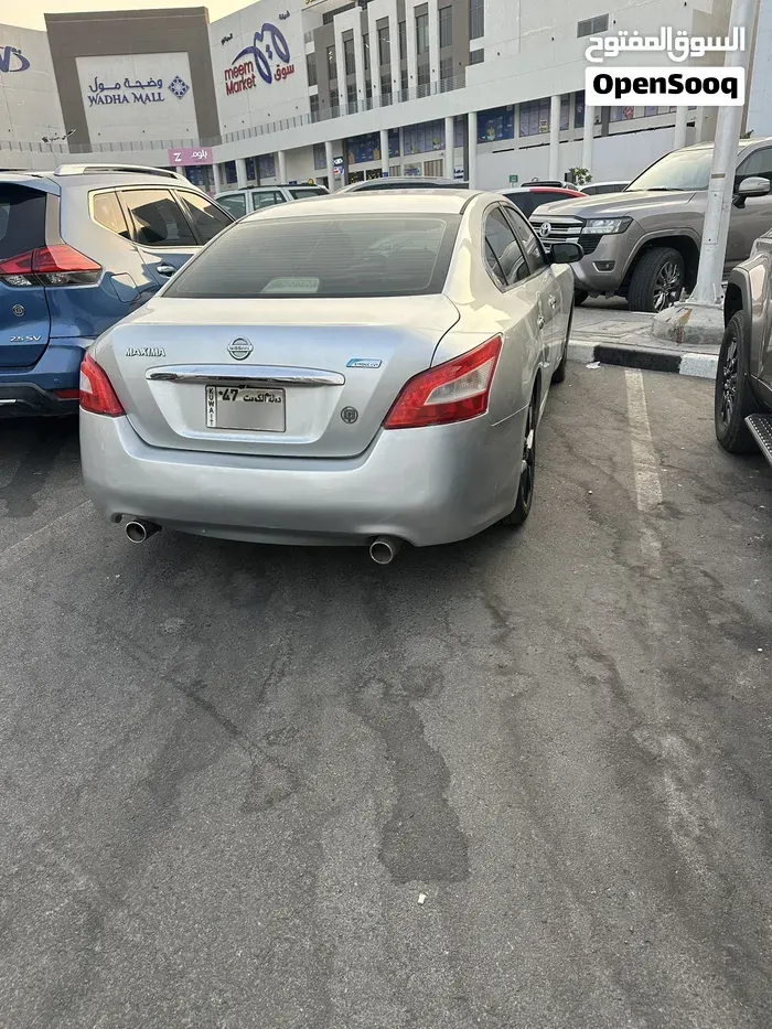 Nissan Maxima 2010 photo 2