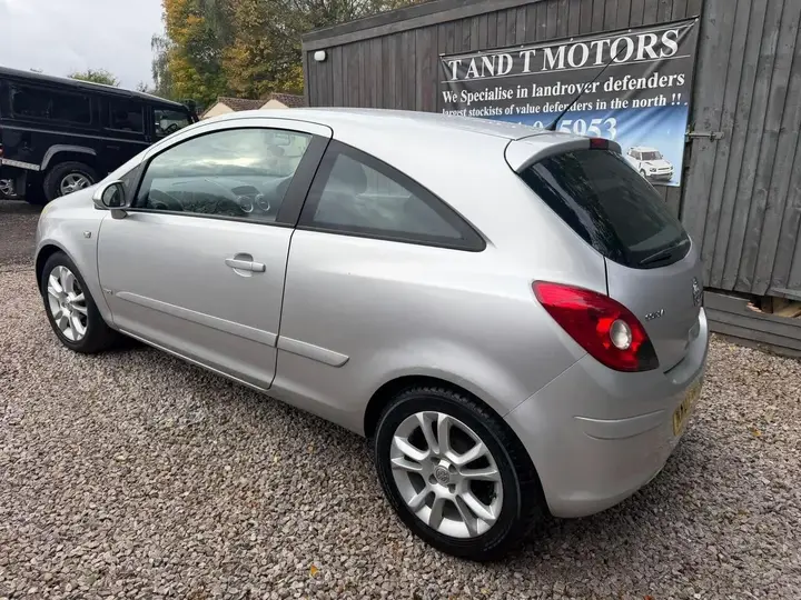 Vauxhall Corsa 2007 photo 4