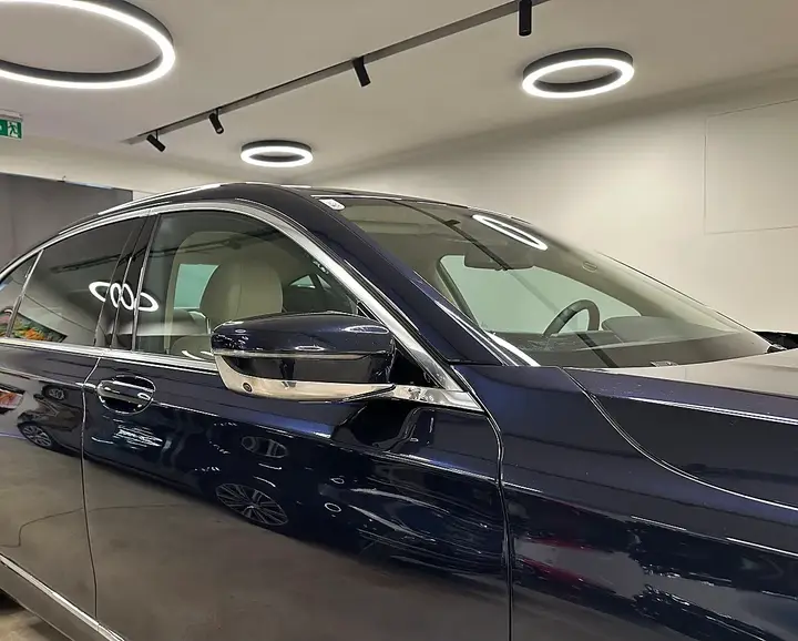 BMW 7 Series 2018 photo 3