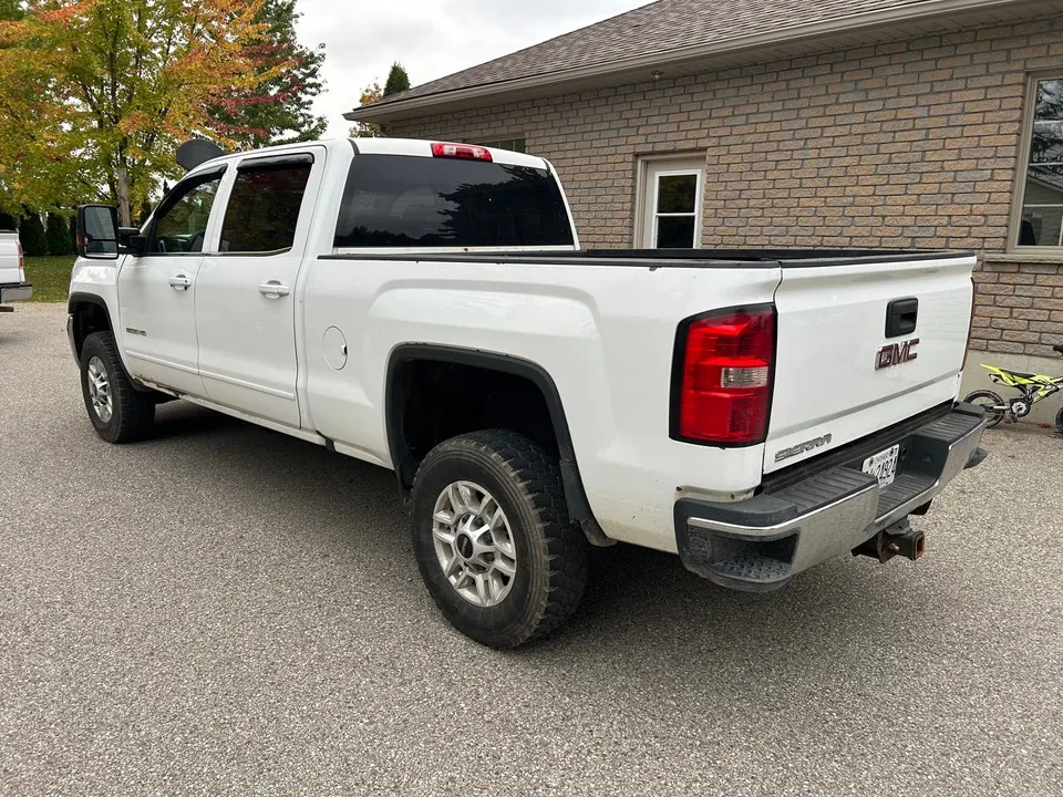 GMC Sierra 2500 2019 photo 3