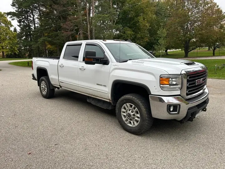 GMC Sierra 2500