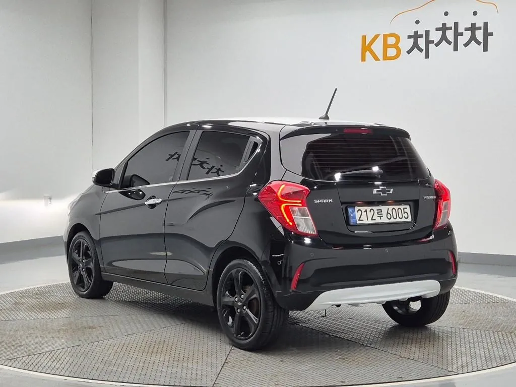 Chevrolet Spark 2021 photo 2