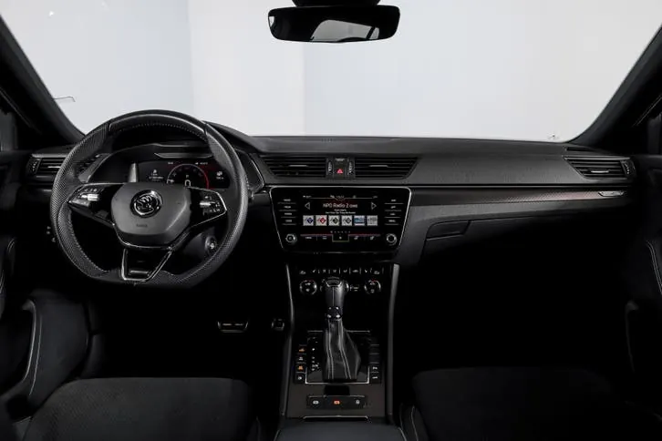 Skoda Superb 2024 photo 3