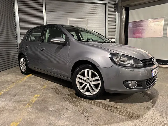 Volkswagen Golf 2011 photo 2