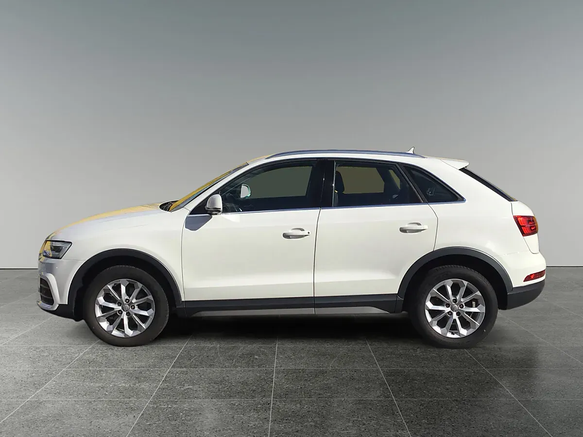 Audi Q3 2016 photo 2