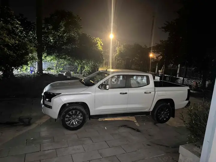 Mitsubishi Triton