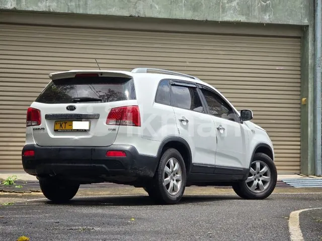 Kia Sorento 2011 photo 3
