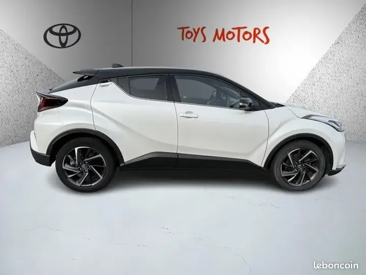 Toyota C-Hr 2023 photo 2