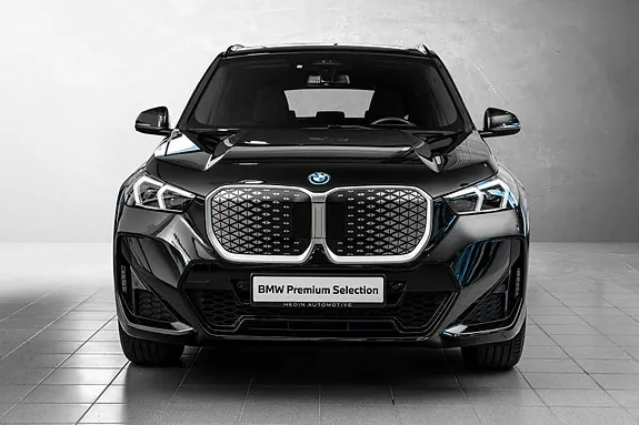 BMW Ix1 2025 photo 3