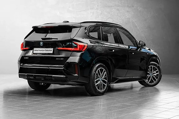 BMW Ix1 2025 photo 5