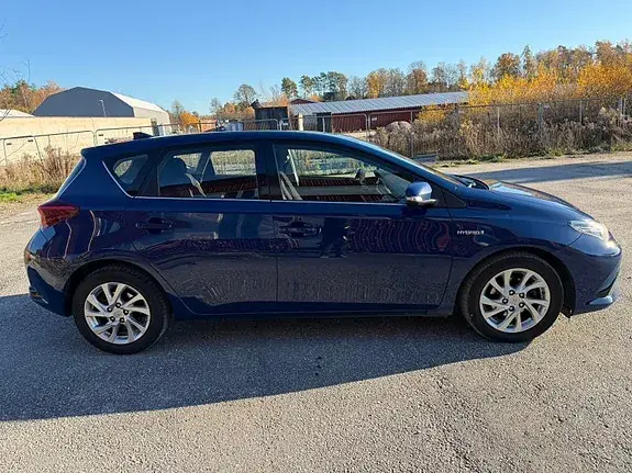 Toyota Auris 2016 photo 4