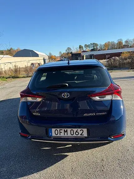 Toyota Auris 2016 photo 3
