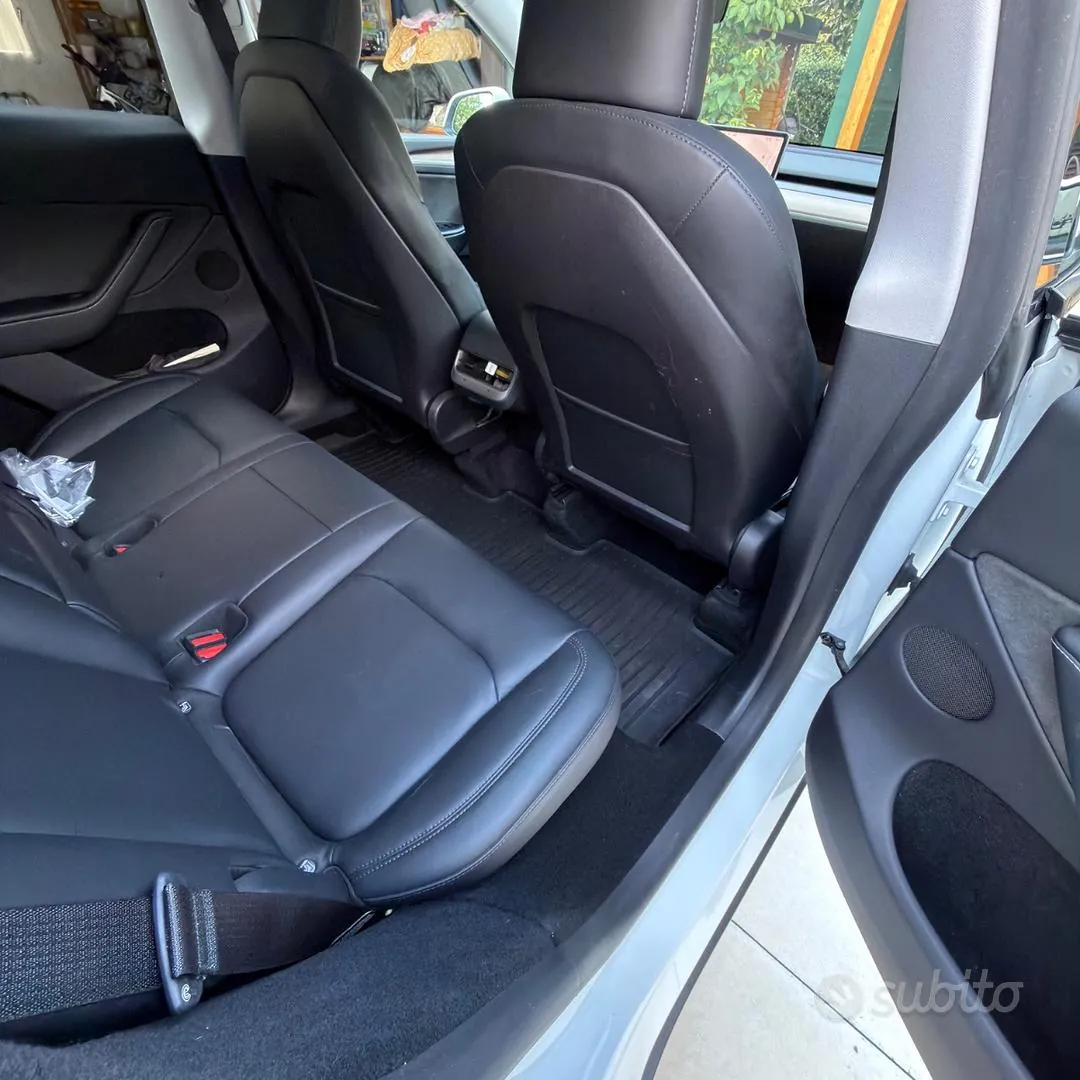 Tesla Model Y 2022 photo 5