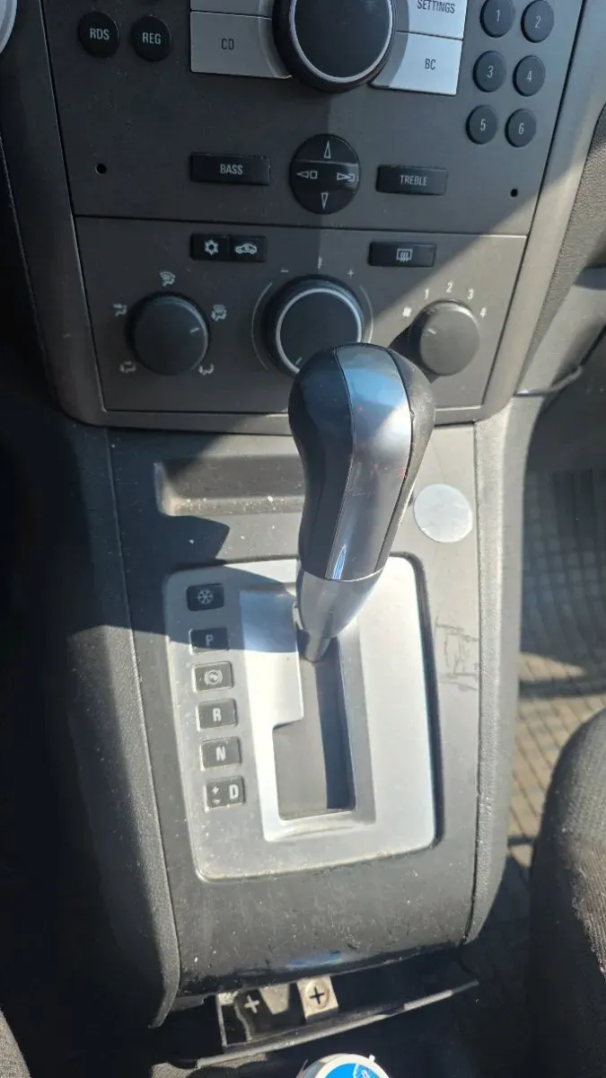 Opel Zafira 2005 photo 2