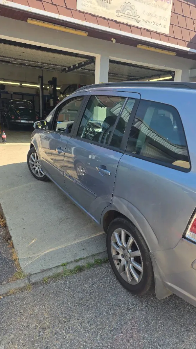 Opel Zafira 2005 photo 3