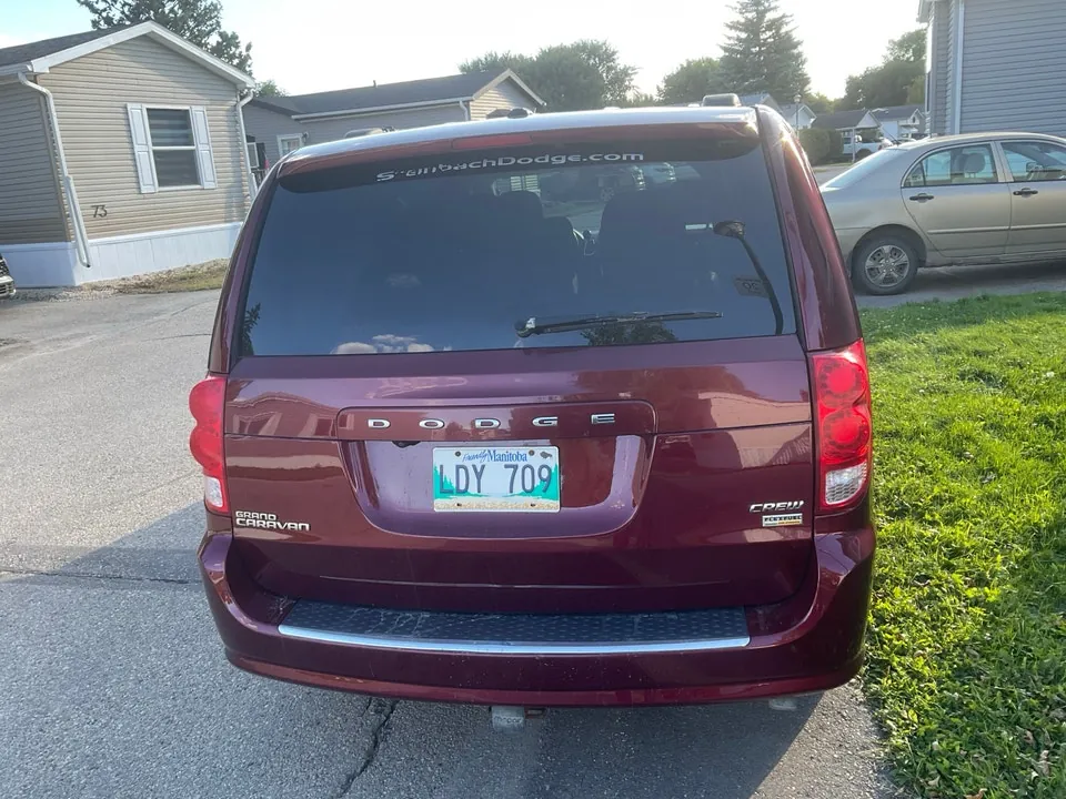 Dodge Grand Caravan 2018 photo 2