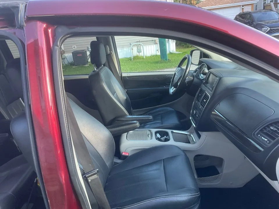 Dodge Grand Caravan 2018 photo 4