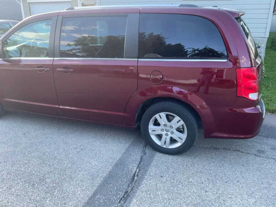 Dodge Grand Caravan 2018 photo 3