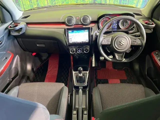 Suzuki Swift 2018 photo 2